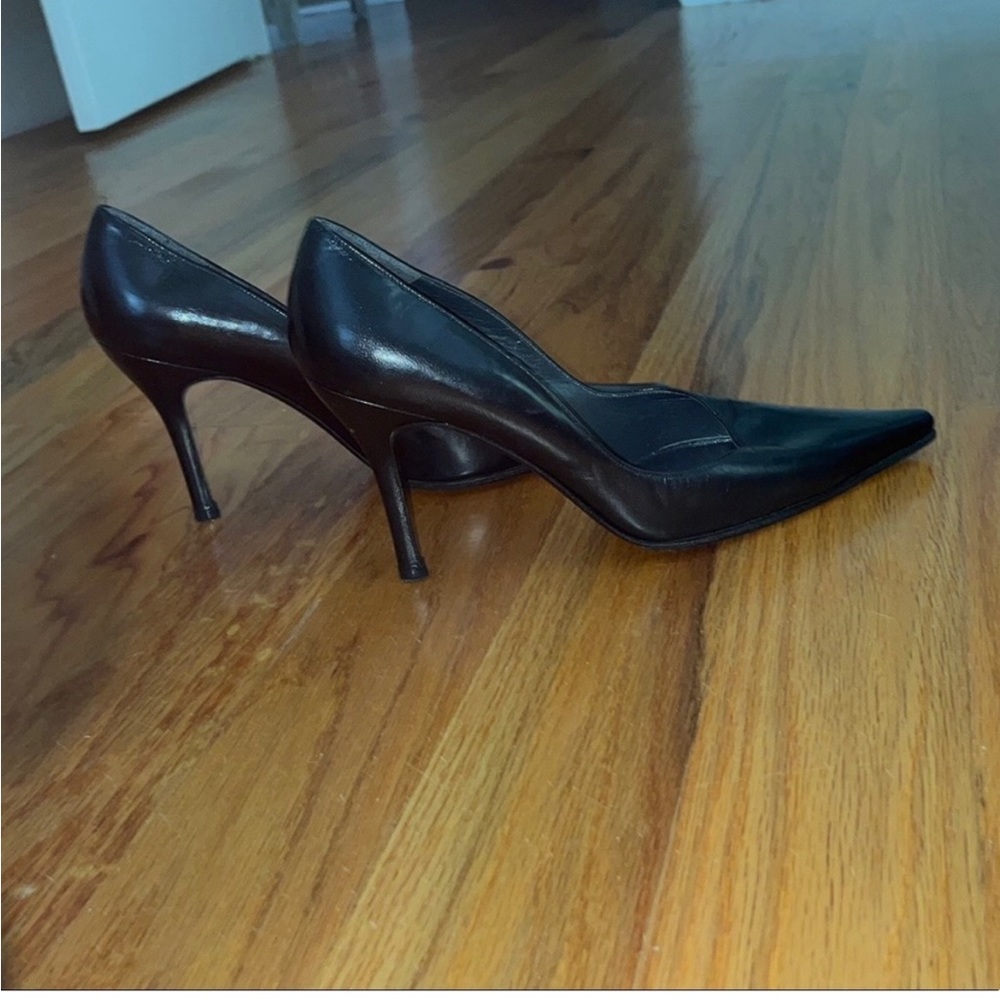 Gorgeous Authentic Stuart Weitzman Black Leather Heels